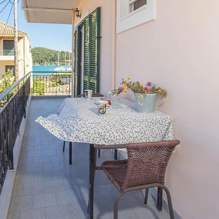 Apartment A1- Mikro Karavi *
