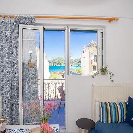 Apartment A1- Mikro Karavi