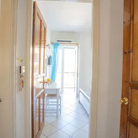 Apartment A1- Mikro Karavi Nydri (Lefkada)